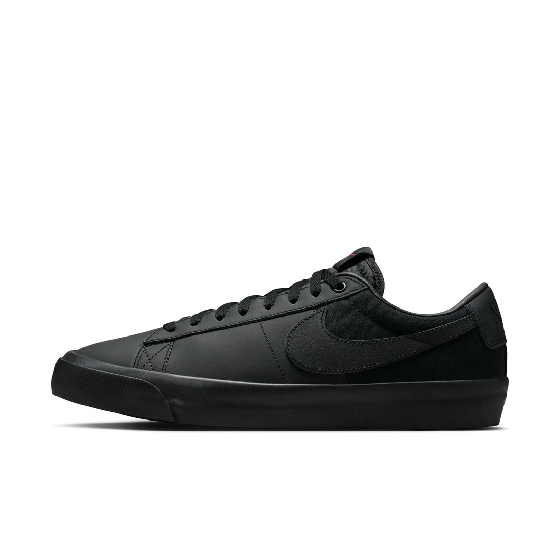 Nike SB Zoom Blazer Low Pro GT - Triple Black