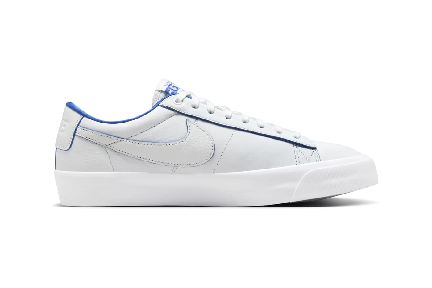 NIKE SB SHOE NIKE SB Nike SB Blazer Low Pro GT Premium - White Royal