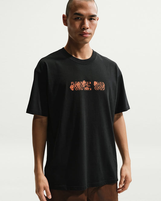NIKE SB T-SHIRT Nike SB LSE Varsity Tee - Black