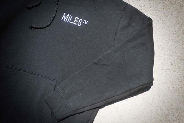 MILES HOODIE MILES LOGO HIT HOODIE - BLACK