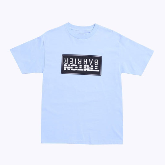 QUASI T-SHIRT QUASI BARRIER TEE - LT BLUE